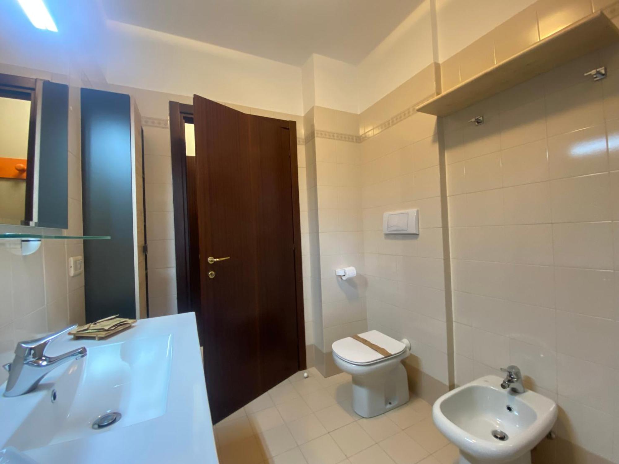 Chicco Light By Cinelli Apartment Vercelli Bagian luar foto